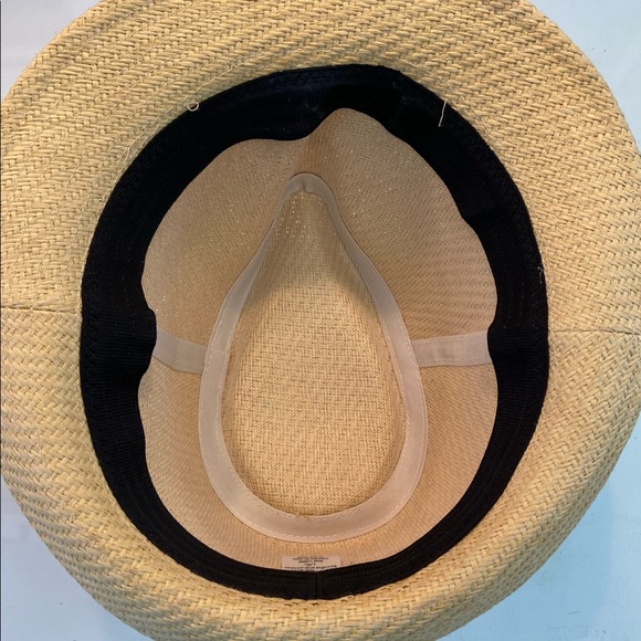 Fedora - Picture 4 of 4